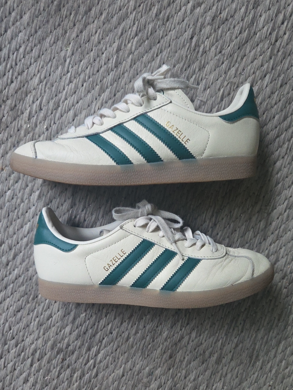 Adidas Gazelle Celtic FC Cream White and Green Low-Top Sneakers M7 W8.5